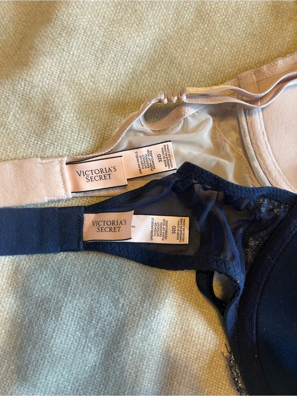 Victorias Secret Dream Angels Wicked holiday 2016 collection 32D - Picture 3 of 3